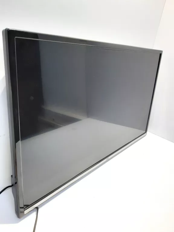 TELEWIZOR JVC LT-32V250