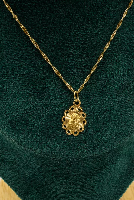 ZŁOTY  ŁAŃCUSZEK Z MEDALIKIEM MATKA BOSKA 14K 2,85G 42 CM