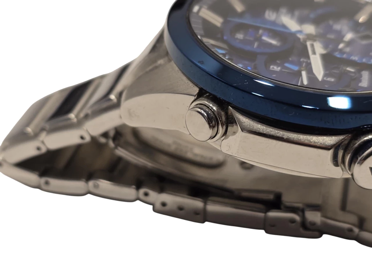 zegarek-casio-edifice-tough-solar-eqb-500-eqb-500db-2aer-ksztalt-koperty-129223-2