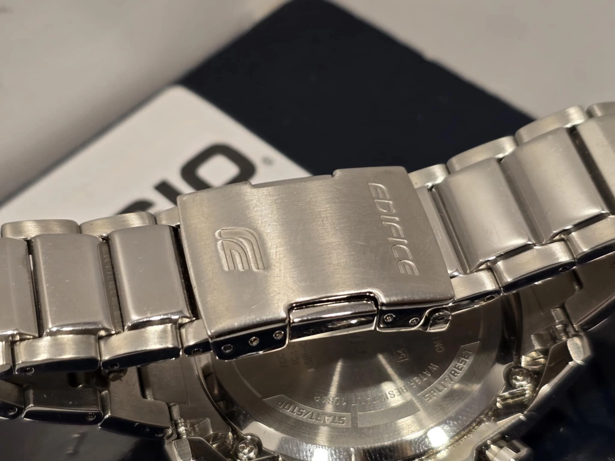 zegarek-casio-edifice-tough-solar-eqb-500-eqb-500db-2aer-stan-11323-2