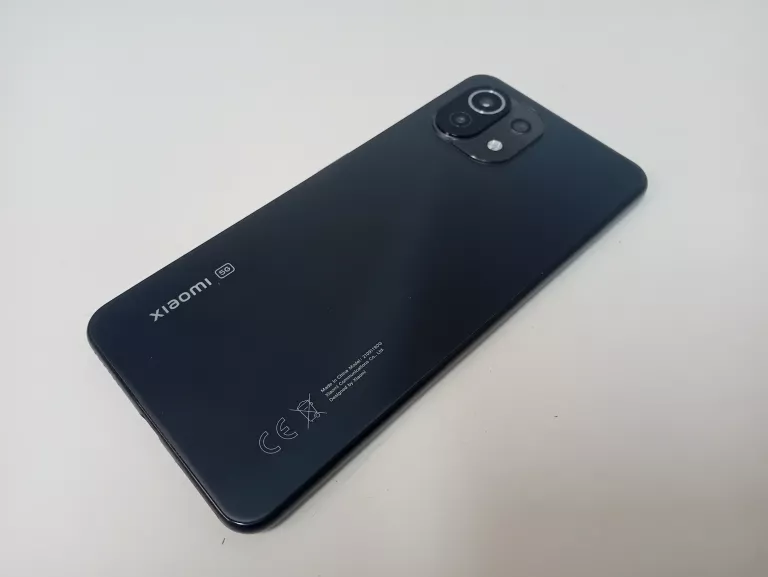 SMARTFON XIAOMI 11 LITE 5G NE 8 GB / 128 GB