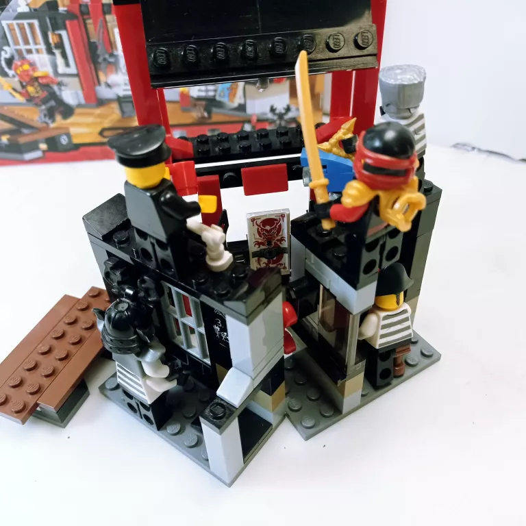LEGO NINJAGO UCIECZKA Z WIĘZIENIA 70591