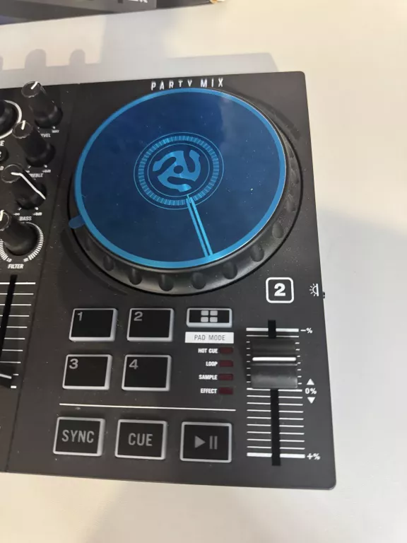 NUMARK PARTY MIX DJ CONTROLER KONSOLA/KONTROLER /PUD/ EAN: 676762192415