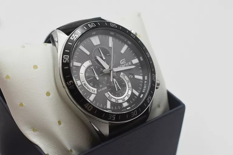 ZEGAREK CASIO EFV-620