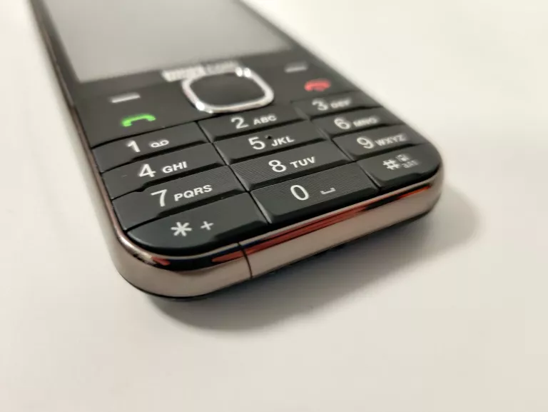 TELEFON MAXCOM MM330