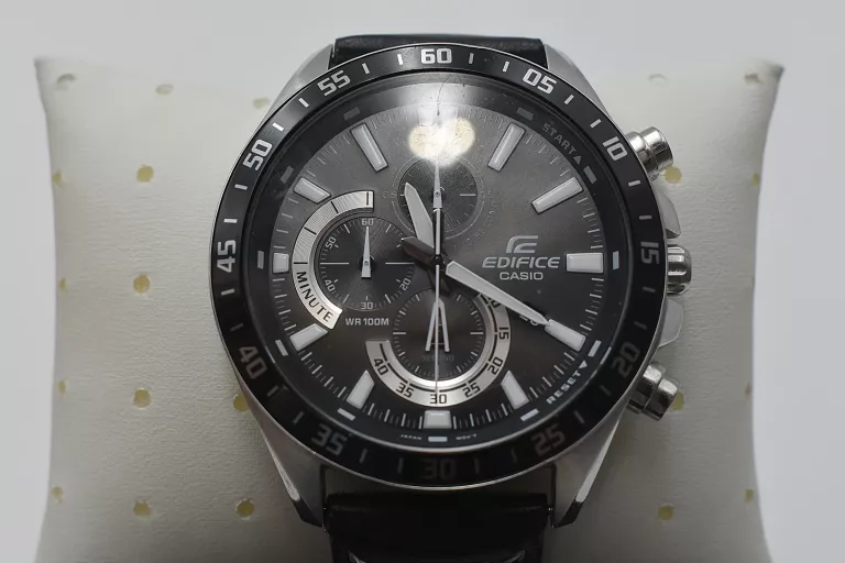 ZEGAREK CASIO EFV-620