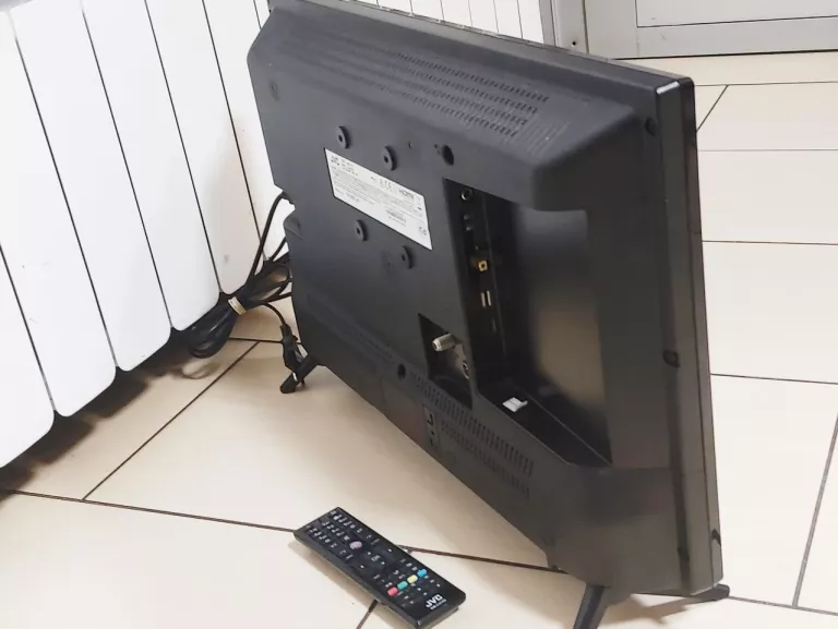TELEWIZOR LED JVC LT-24VH2105 24" HD READY CZARNY