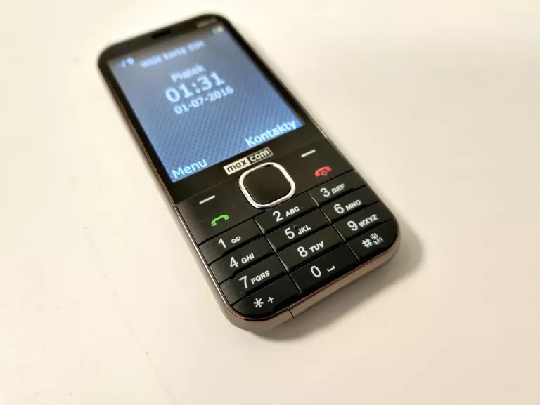 TELEFON MAXCOM MM330