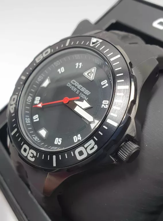 ZEGAREK MĘSKI CRESSI MANTA DO NURKOWANIA WYTRZYMAŁY 100 M/10 ATM DIVER'S