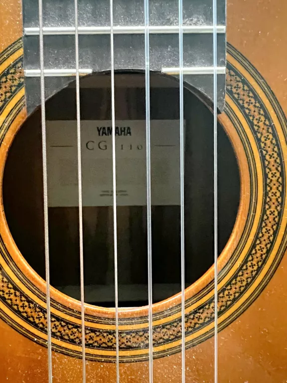 GITARA YAMAHA CG-110 + POKROWIEC