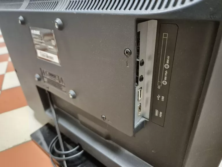TV E MAX 9207 + PILOT