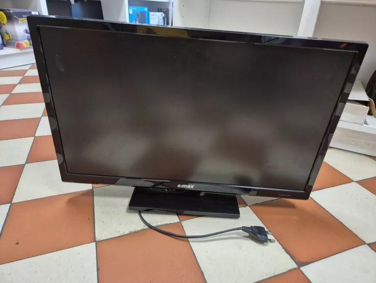TV E MAX 9207 + PILOT