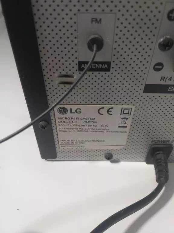 WIEZA LG CM2760