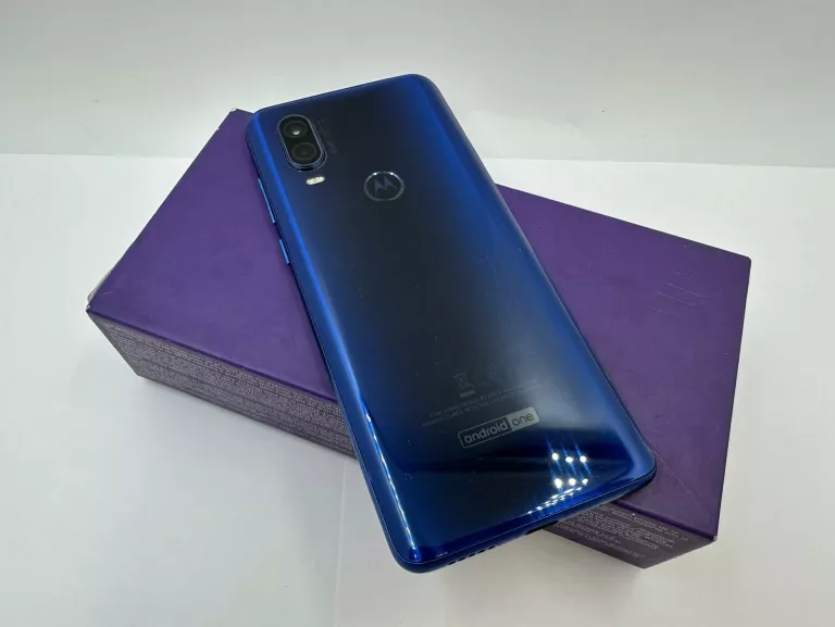 TELEFON MOTOROLA ONE VISION KOMPLET