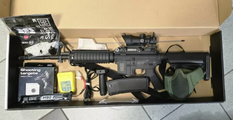 KARABINEK SZTURMOWY AEG SPECNA ARMS SA-C03 CORE + AKCESORIA