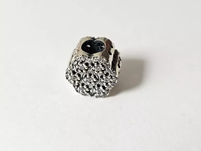 srebrna-zawieszka-na-bransoletke-241-g-925-cyrkonie-kwiatek-rodzaj-2205-2