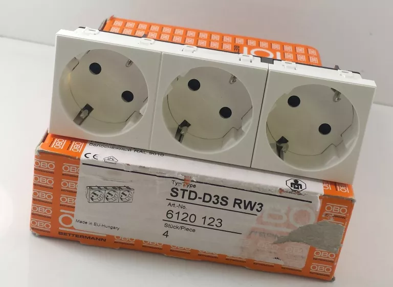 GNIAZDO OBO STD-D3S RW3 SOCKET 33° 3-WAY PROTECTIVE CONTAC