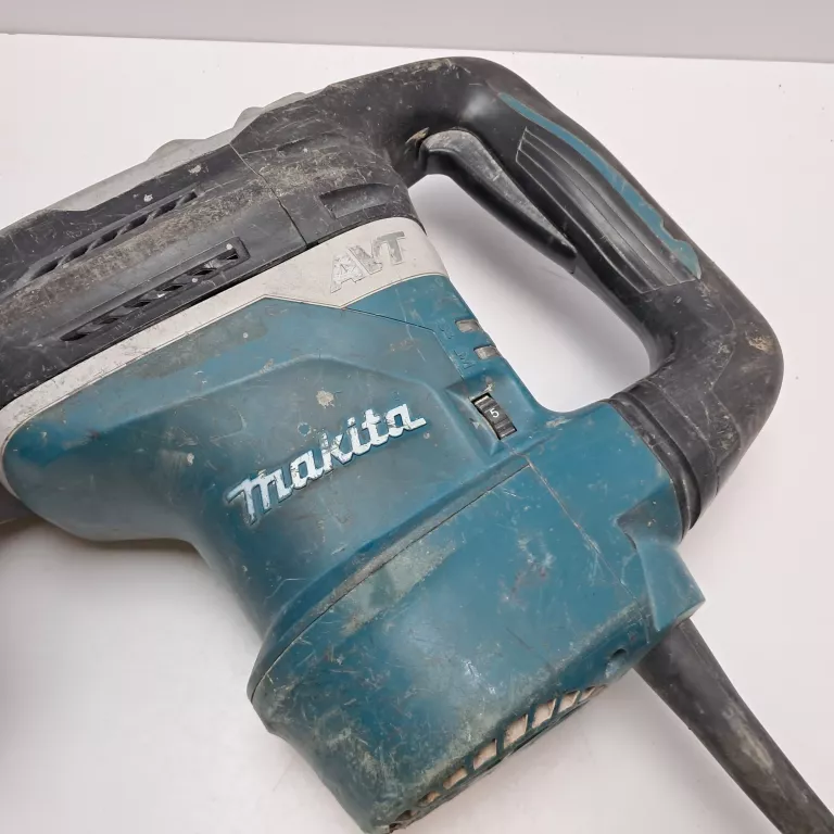 MŁOT MAKITA HR4013C