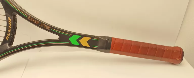 RAKIETA DUNLOP MAX 200G FUTERAŁ