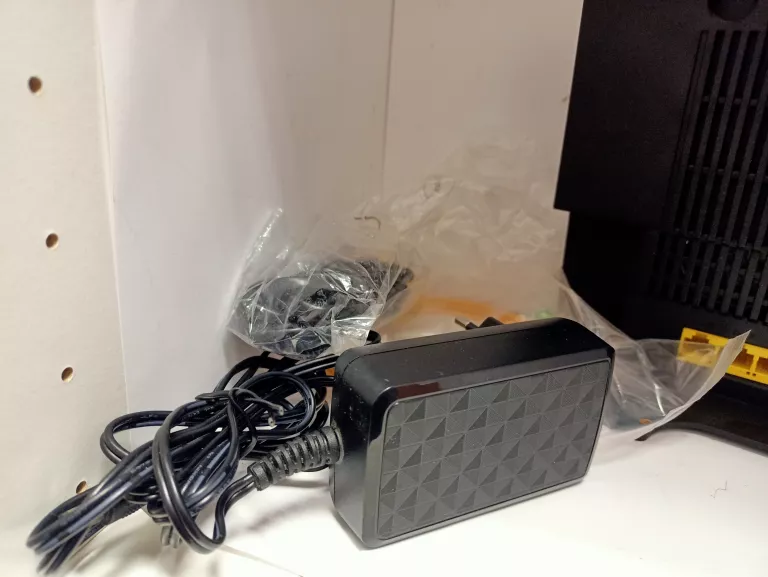 ROUTER HUAWEI 02311YQG NETIA KOMPLET PUDEŁKO