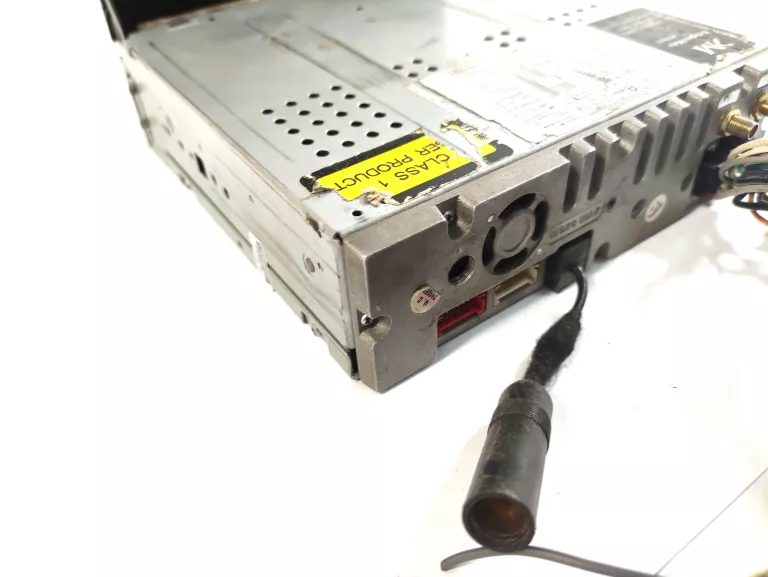 RADIO SAMOCHODOWE KRUGER&MATZ KM2002 KOMPLET OPIS