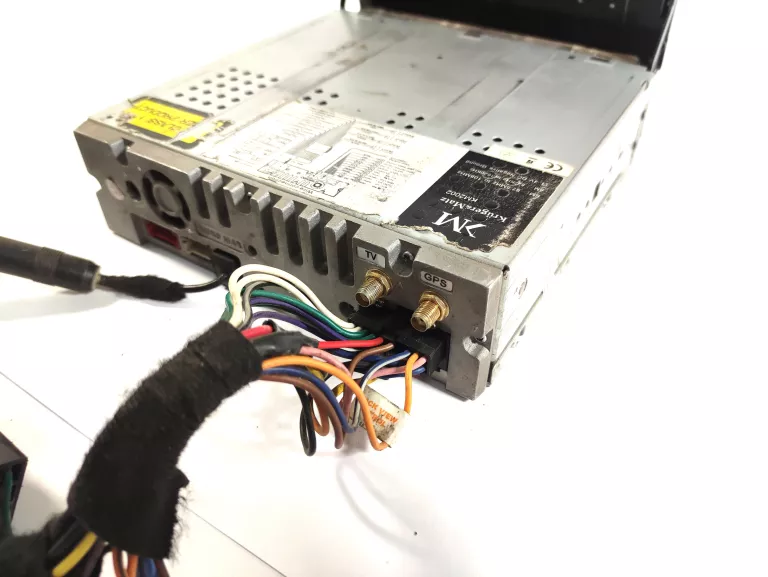 RADIO SAMOCHODOWE KRUGER&MATZ KM2002 KOMPLET OPIS