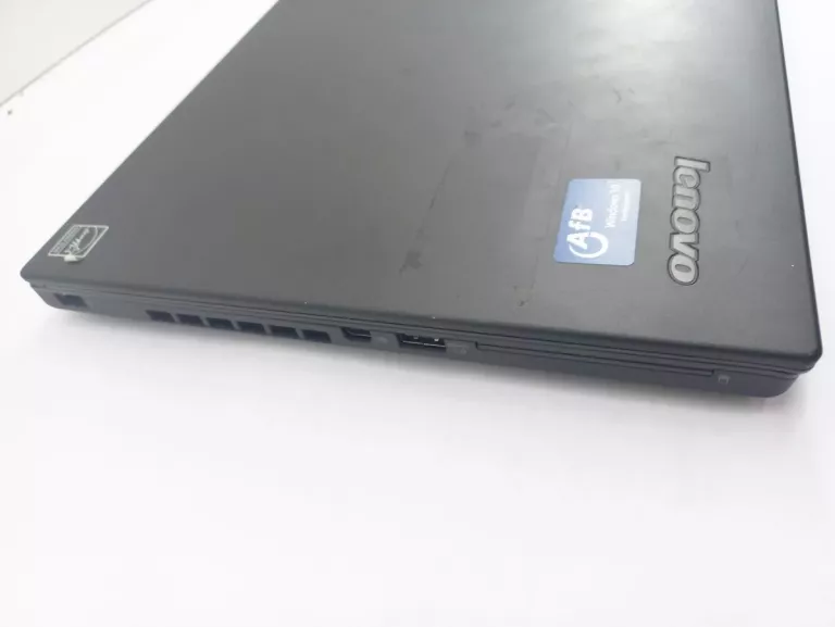 LAPTOP LENOVO THINK PAD T440 I5-4300U 8GB + ŁAD + ETUI