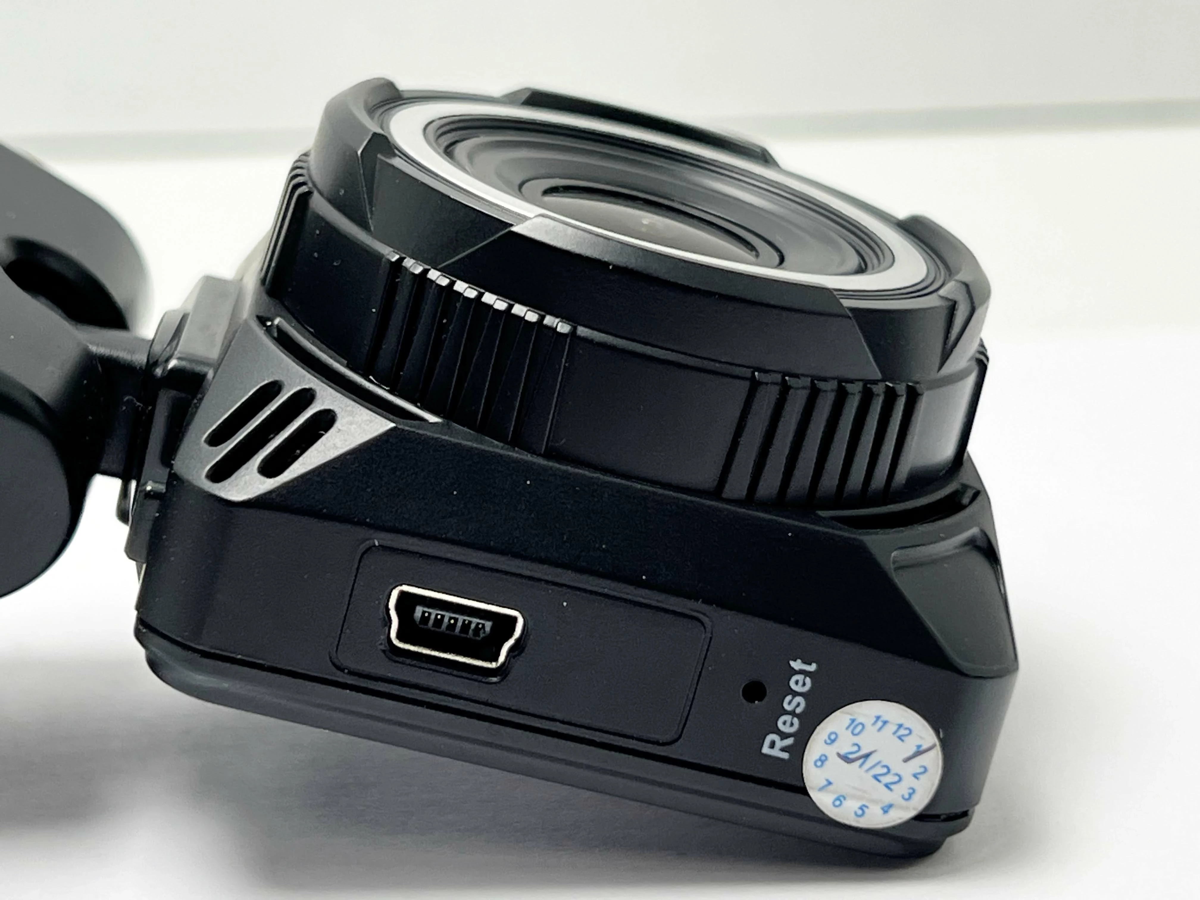 wideorejestrator-kamera-samochodowa-navitel-r600-gps-marka-248811-1946373