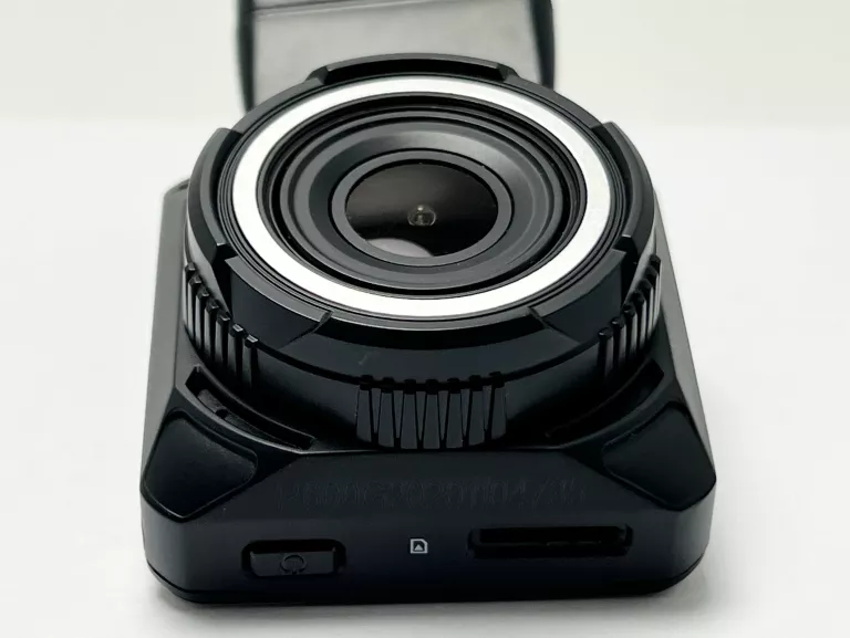 wideorejestrator-kamera-samochodowa-navitel-r600-gps-stan-11323-2