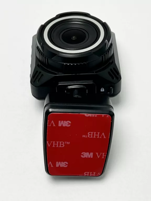 wideorejestrator-kamera-samochodowa-navitel-r600-gps-karta-pamieci-w-zestawie-129781-5