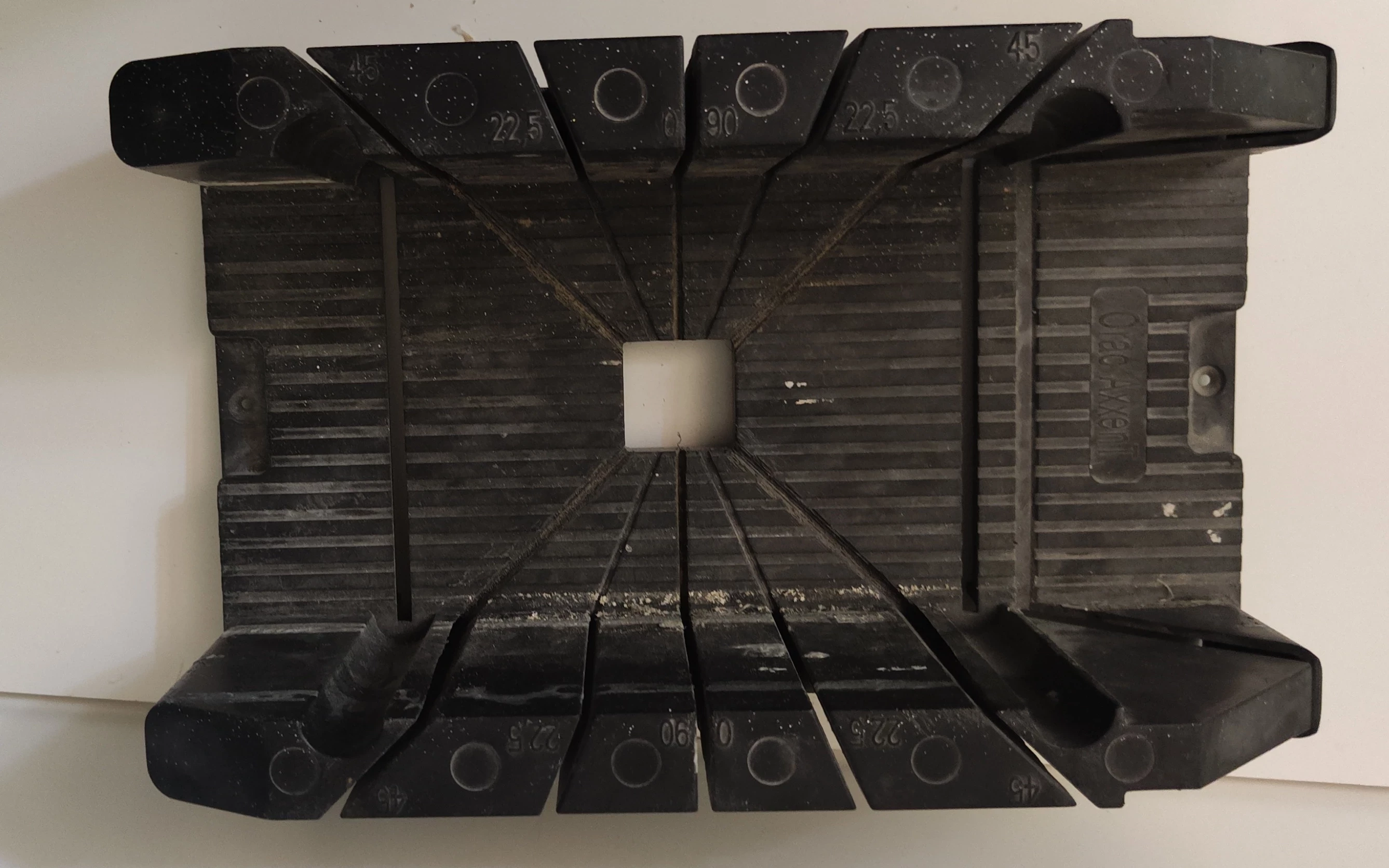 ukosnica-do-ciecia-listew-ean-gtin-6911933169396