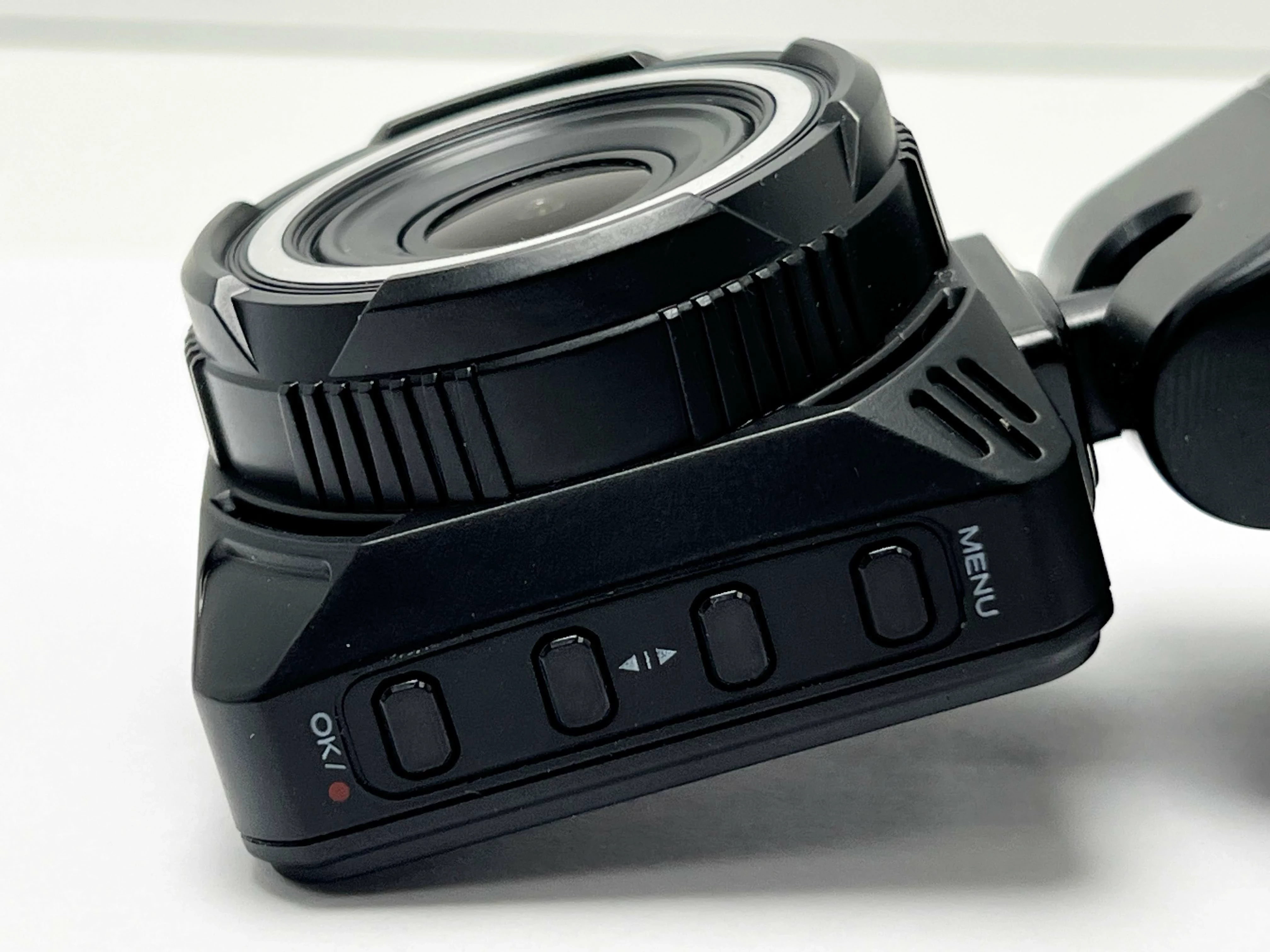 wideorejestrator-kamera-samochodowa-navitel-r600-gps-kod-producenta-r600-gps