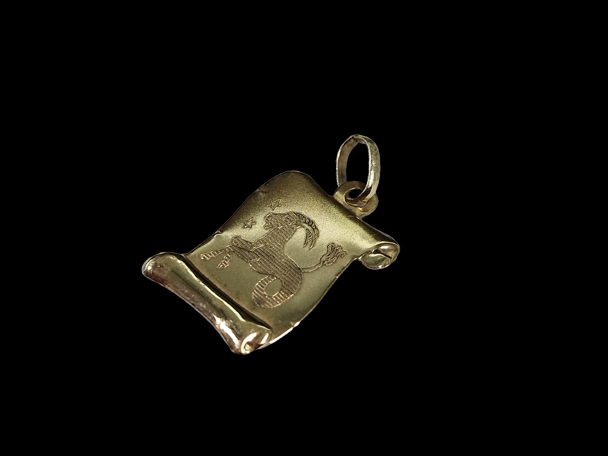 zlota-zawieszka-znak-zodiaku-koziorozec-p585-087g-230123007-marka-226434-315782