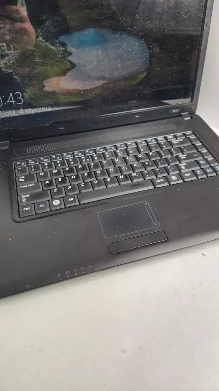 LAPTOP SAMSUNG R519