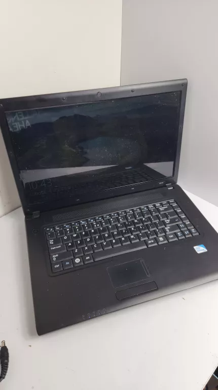 LAPTOP SAMSUNG R519