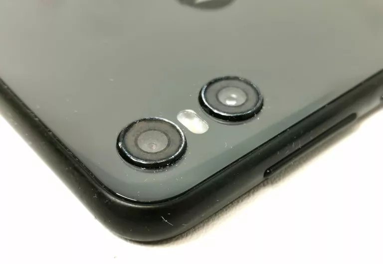 TELEFON MOTOROLA ONE XT1941-4 64+4 GB CZARNY
