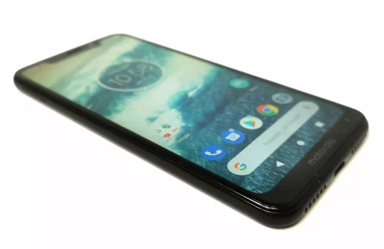TELEFON MOTOROLA ONE XT1941-4 64+4 GB CZARNY