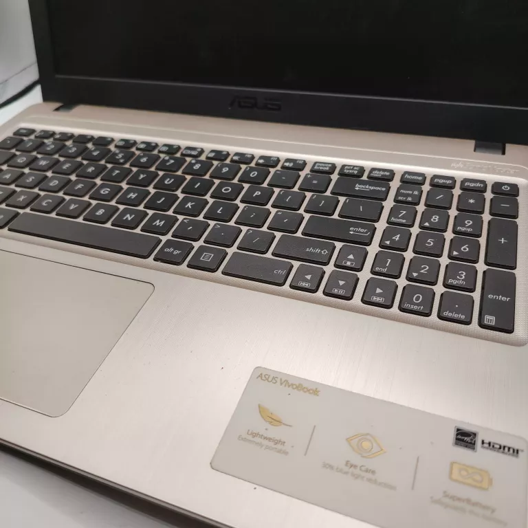 LAPTOP ASUS R540 CELERON/4GB RAMU/ PUD
