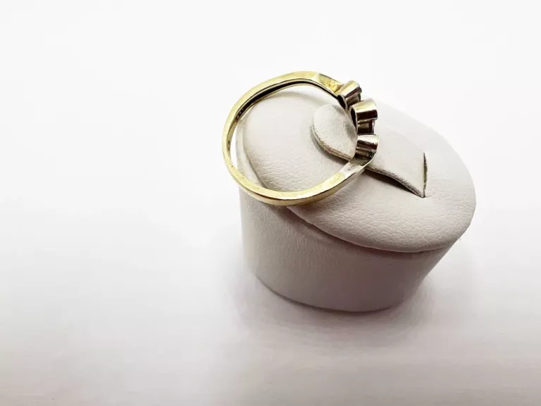 zloty-pierscionek-z-cyrkoniami-p585203gr12-ean-gtin-5905868206906