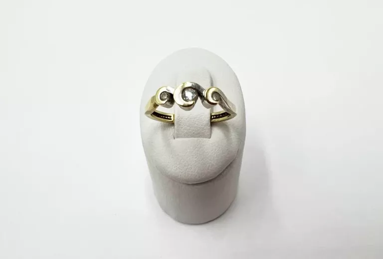 zloty-pierscionek-z-cyrkoniami-p585203gr12-ean-gtin-5905868206906