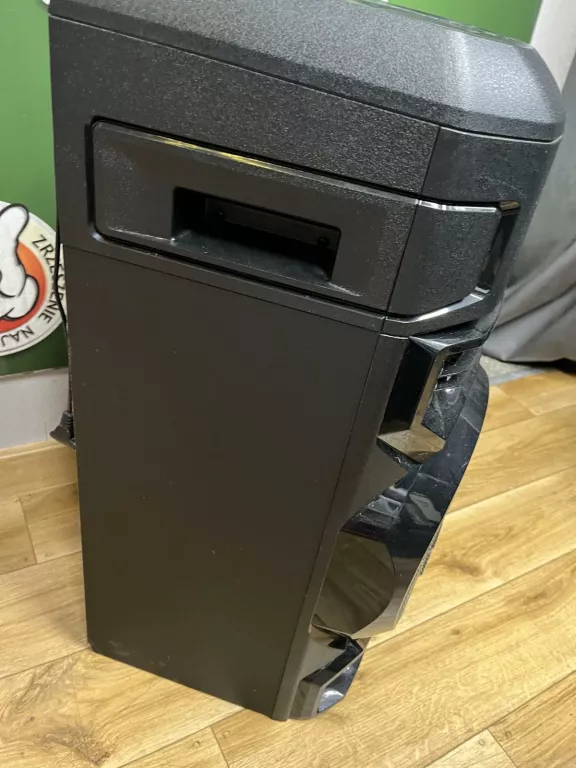 GŁOŚNIK KOLUMNA LG XBOOM RN5