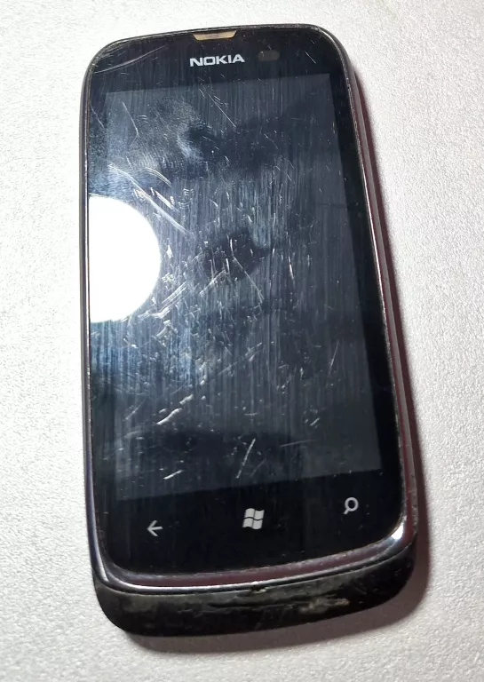 TELEFON NOKIA LUMIA 610