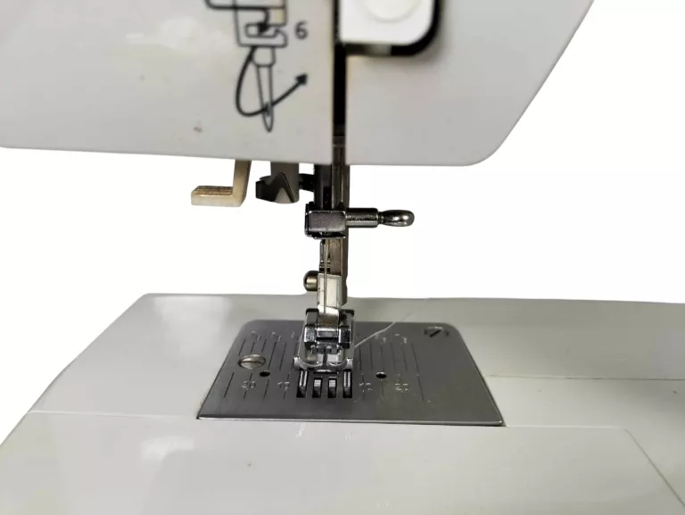 MASZYNA DO SZYCIA REDSTAR R10