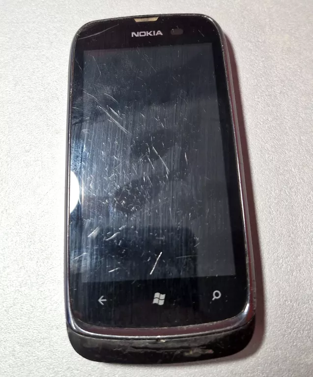TELEFON NOKIA LUMIA 610