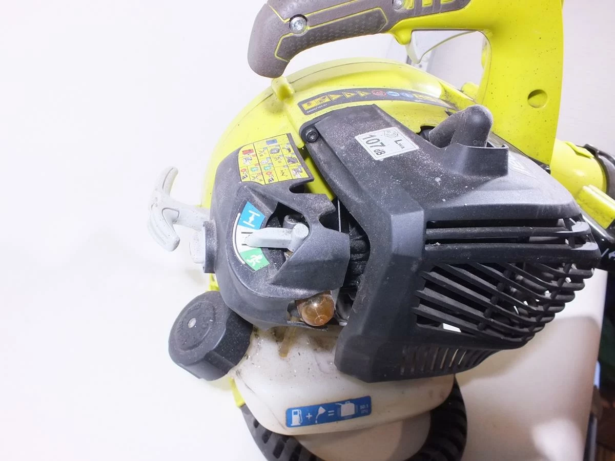 odkurzacz-spalinowy-z-dmuchawa-do-lisci-ryobi-rbv26b-740w-waga-narzedzia-430