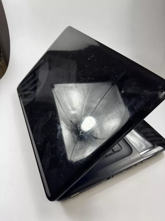 LAPTOP HP 2000-2D12SW+ŁADOWARKA