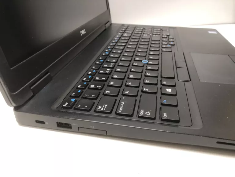 LAPTOP DELL LATITUDE 5590 15'6 I5 8GB RAM 256SSD