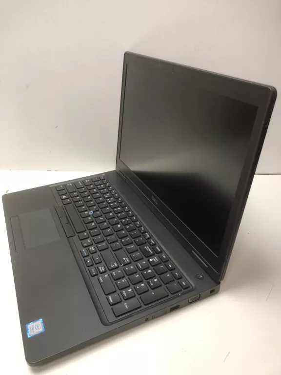 LAPTOP DELL LATITUDE 5590 15'6 I5 8GB RAM 256SSD