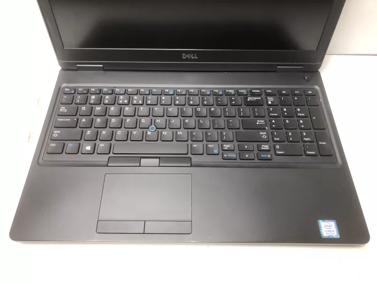 LAPTOP DELL LATITUDE 5590 15'6 I5 8GB RAM 256SSD