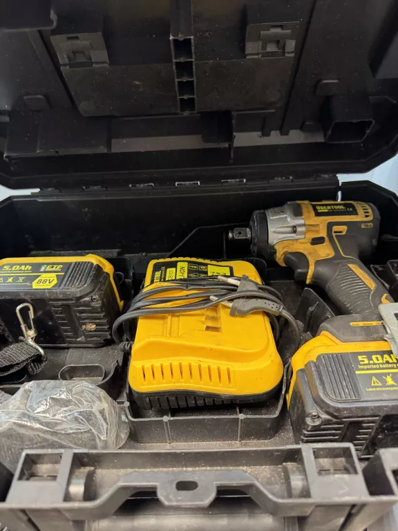 klucz-udarowy-ubertool2xaku-box-plwolnosci-14-kamienna-gora-sj